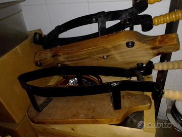 FERMA PORTA PROSCIUTTO in LEGNO e FERRO BATTUTO