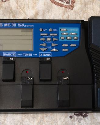 Pedaliera effetti Boss Me per chitarra