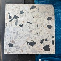 Mattonelle in graniglia