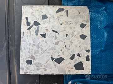 Mattonelle in graniglia