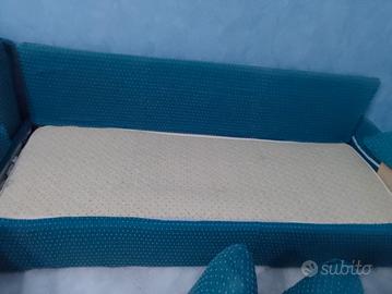 Divano letto blu