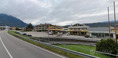 LOCALE COMMERCIALE 250 mq. PONTE NELLE ALPI (BL)