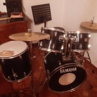 batteria yamaha nera lucida