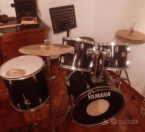 batteria yamaha nera lucida