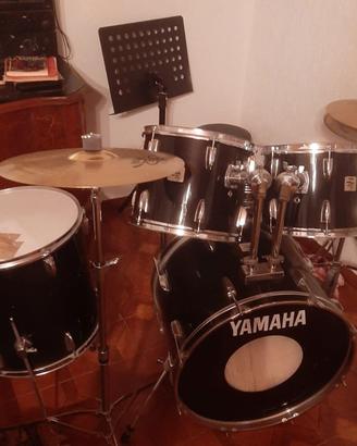 batteria yamaha nera lucida