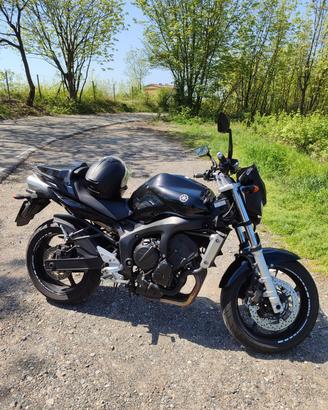 Yamaha FZ6 limited Total black