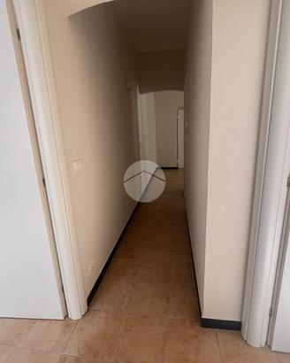 4 LOCALI A GENOVA