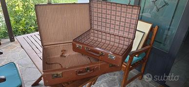 Valige vintage in lamiera