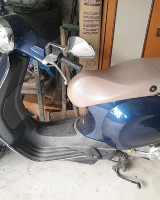 VESPA 50 PRIMAVERA 4 TEMPI ANNO 2015
