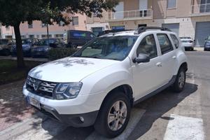 DACIA DUSTER LAUREATE 110CV GOMME NUOVE DIST Fatta