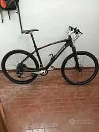 bicicletta Mountain bike 