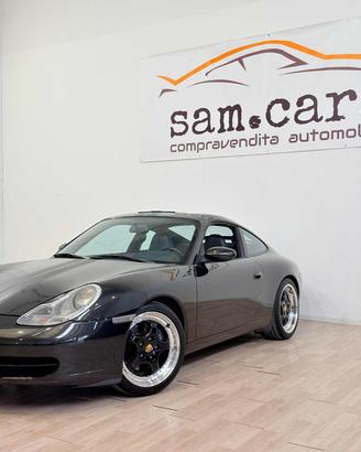 PORSCHE 911 Carrera 996 Coupé