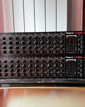 Mixer Roland M12E