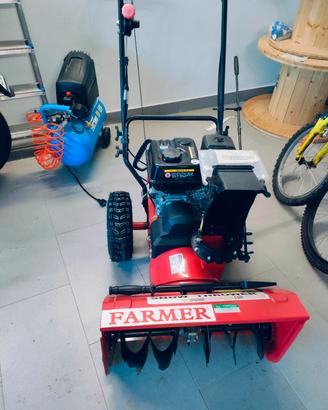 Turbina neve Farmer STG5556 come nuova