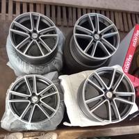 Cerchi in lega da 18