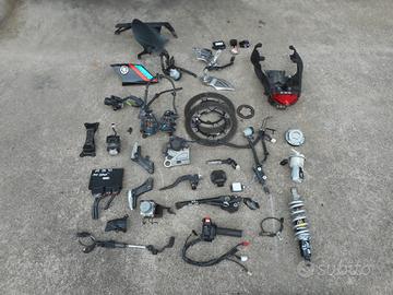 Pezzi di ricambio yamaha mt 09 2023