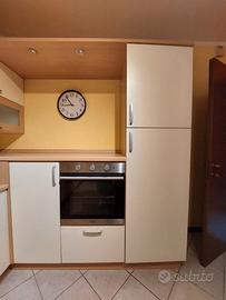 Frigo e congelatore da incasso INDESIT