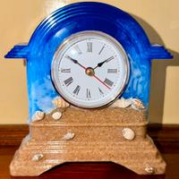 Orologio da tavolo in resina