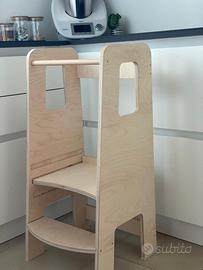 Torre montessori in legno