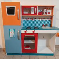 Cucina in legno bambina