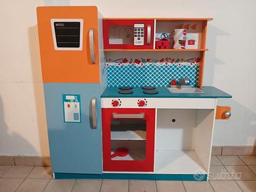 Cucina in legno bambina