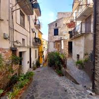 Ampio bilocale al piano rialzato