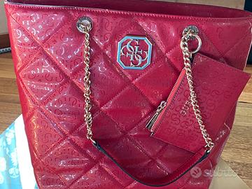 Borsetta Guess a spalla