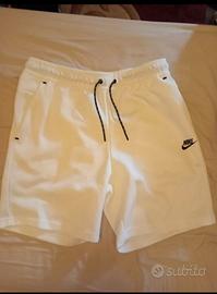 Pantaloncino Nike Tech 