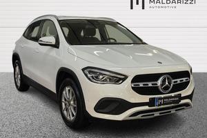 MERCEDES-BENZ GLA 180 d Business Extra auto