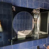 mobiletto bagno con specchi
