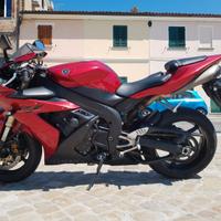 Yamaha YZF R1 - 2004