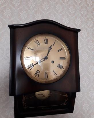 Orologio da parete a pendolo in noce