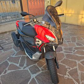 APRILIA SR GT 125