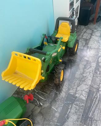 Trattore a pedali Rolly T con accessori