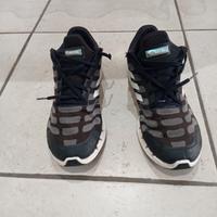 Scarpe Adidas da uomo n. 45 1/3 colore nero 