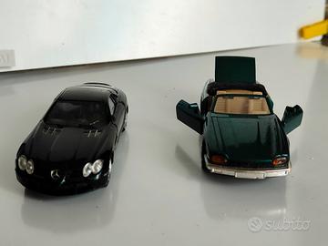 2 modelli scala 1:43 Jaguar e Mercedes 