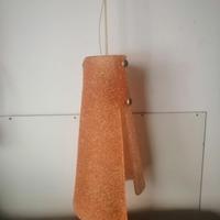 Lampada con 2 diverse tonalità di arancione