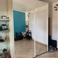 Armadio specchi a scorrimento bianco