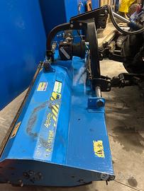 Trattori attrezzi agricoli