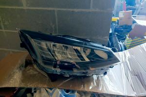 Proiettore led Seat Arona 2025 anno