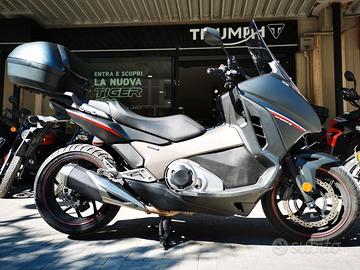 Honda Integra 750 S