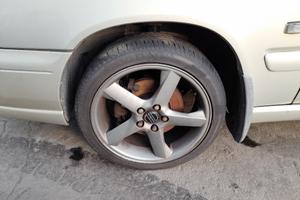 FUSELLO RUOTA ANT. SX. VOLVO V70 «I» (1997)