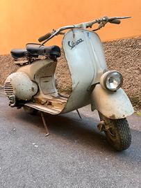 Vespa faro basso VN2T conservata