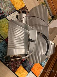 Affettatrice semi-professionale