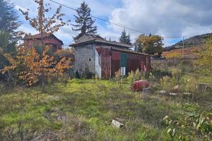 Terreno edificabile con casetta - via Tarderia 116