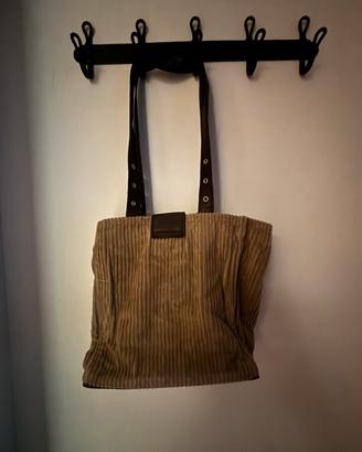Borsa Camomilla in velluto.