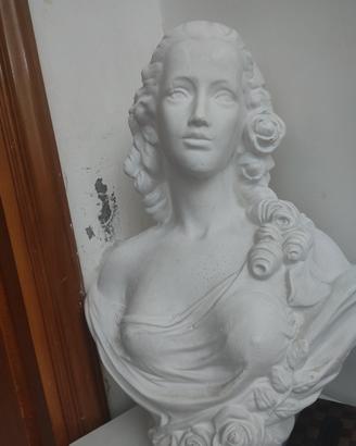 statua busto donna 