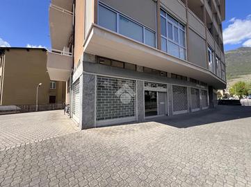 NEGOZIO A SONDRIO
