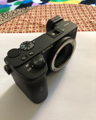Sony A6600 + 4 obiettivi + 3 batterie + Accessori