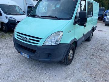 IVECO Daily 35S12 Furgone 6 posti